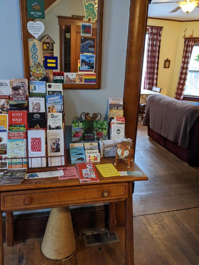 The One Cat Bed and Breakfast Brattleboro Eksteriør billede